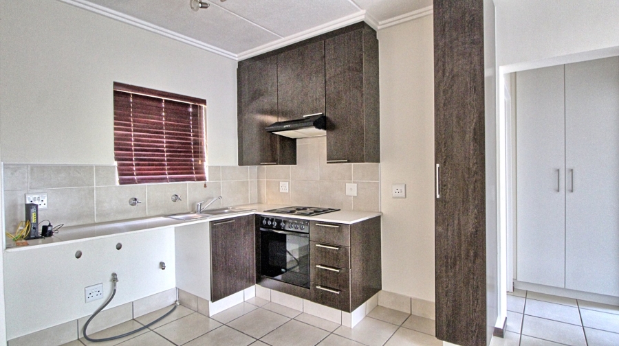 To Let 1 Bedroom Property for Rent in Paulshof Gauteng