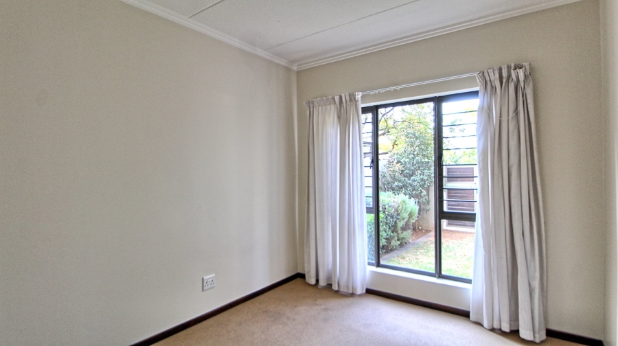 To Let 1 Bedroom Property for Rent in Paulshof Gauteng
