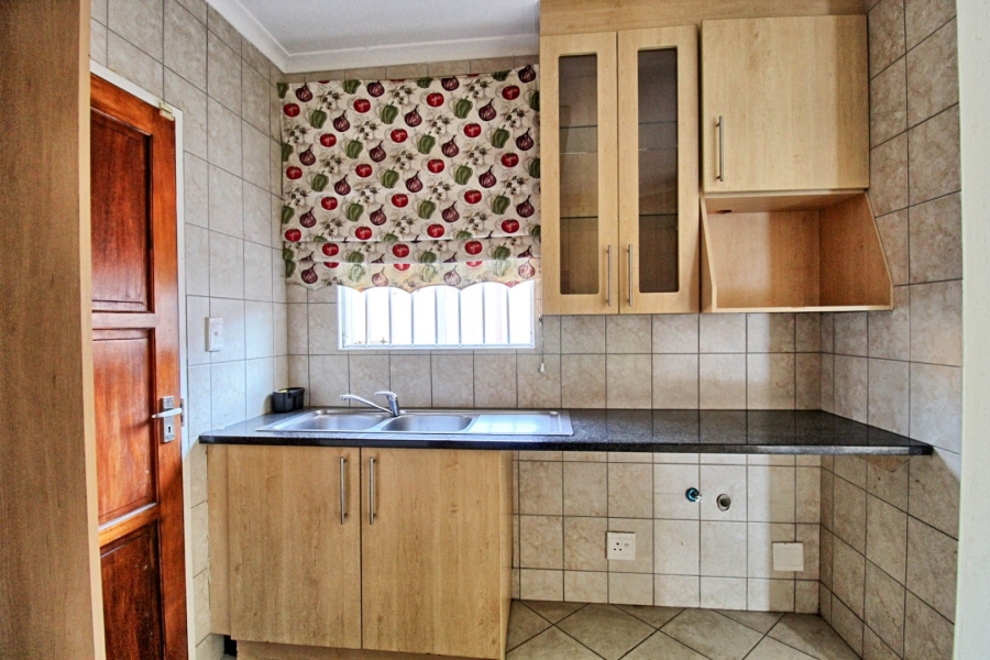 3 Bedroom Property for Sale in Noordwyk Gauteng
