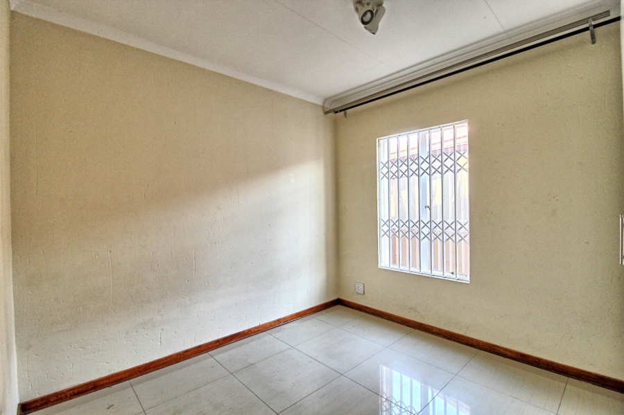 3 Bedroom Property for Sale in Noordwyk Gauteng
