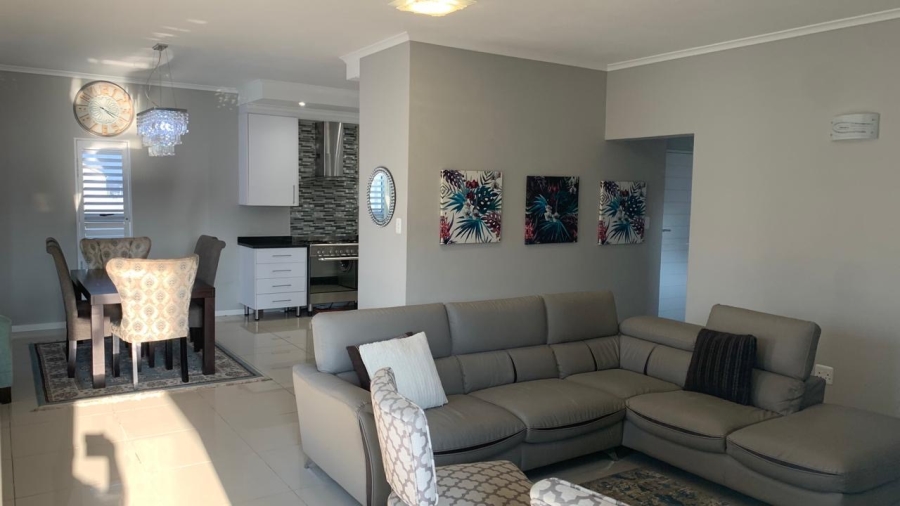 4 Bedroom Property for Sale in Blue Hills Gauteng