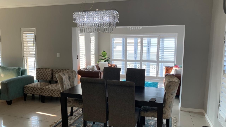 4 Bedroom Property for Sale in Blue Hills Gauteng