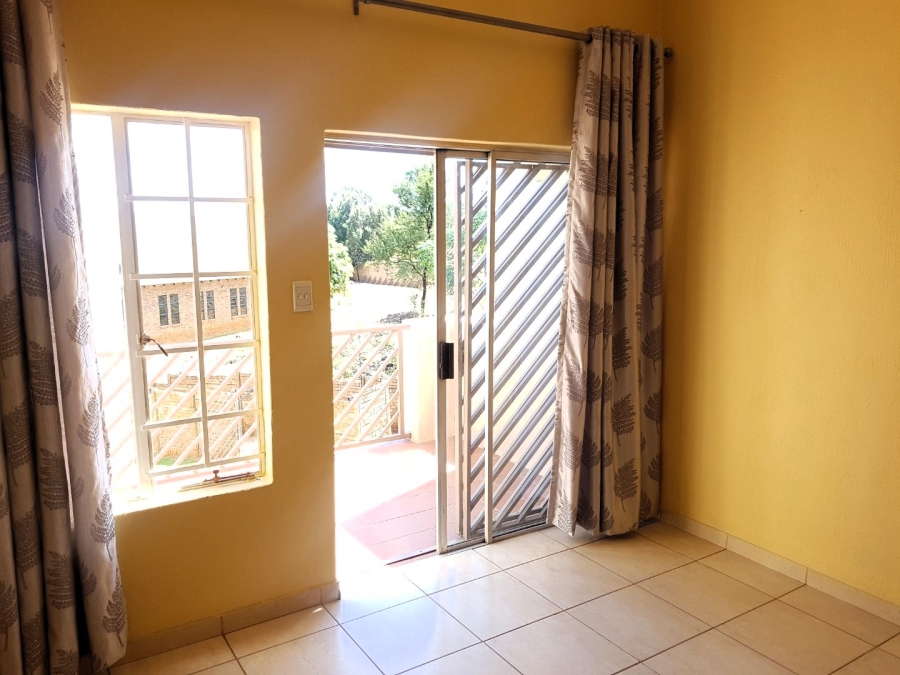 To Let 2 Bedroom Property for Rent in Garsfontein Gauteng