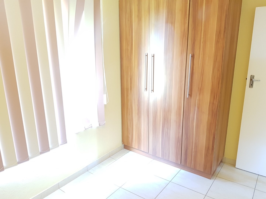 To Let 2 Bedroom Property for Rent in Garsfontein Gauteng