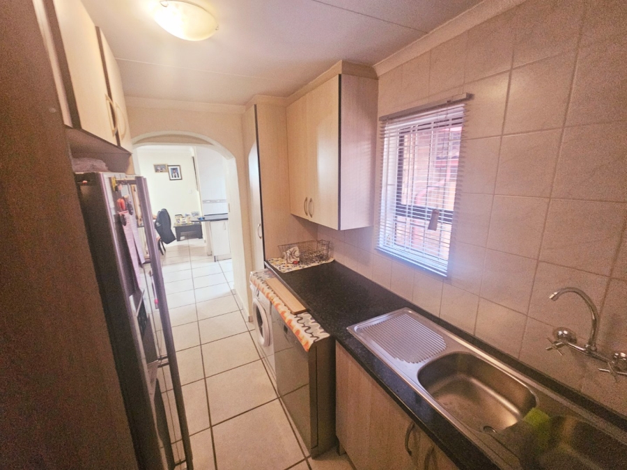 4 Bedroom Property for Sale in Heuweloord Gauteng