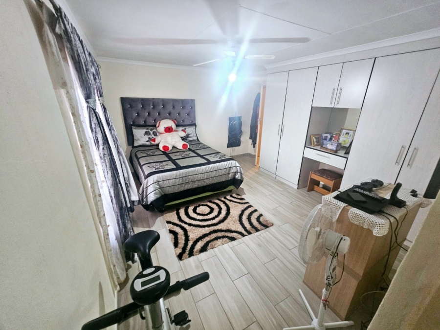 4 Bedroom Property for Sale in Heuweloord Gauteng