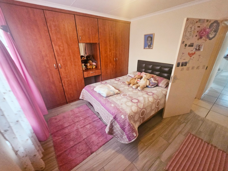 4 Bedroom Property for Sale in Heuweloord Gauteng