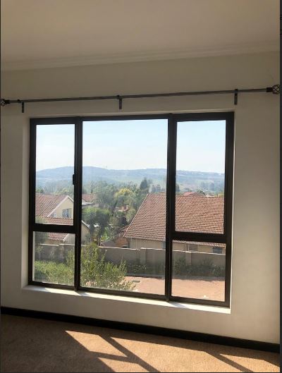 2 Bedroom Property for Sale in Barbeque Downs Gauteng