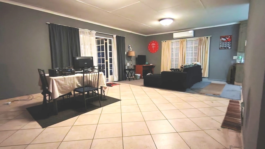 3 Bedroom Property for Sale in Three Rivers Gauteng