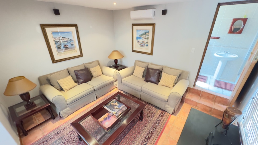 6 Bedroom Property for Sale in Zwartkop Gauteng