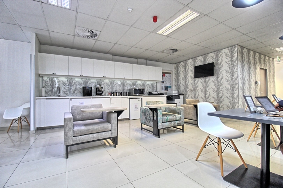 To Let commercial Property for Rent in Strubensvallei Gauteng