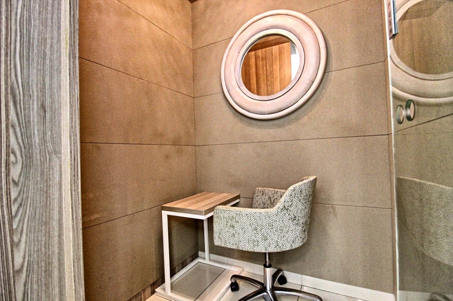 To Let commercial Property for Rent in Strubensvallei Gauteng