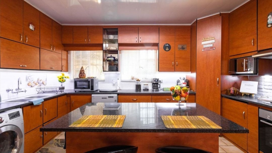 3 Bedroom Property for Sale in Van Riebeeck Park Gauteng