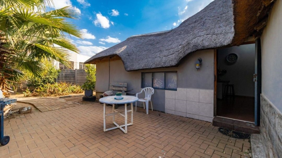3 Bedroom Property for Sale in Van Riebeeck Park Gauteng