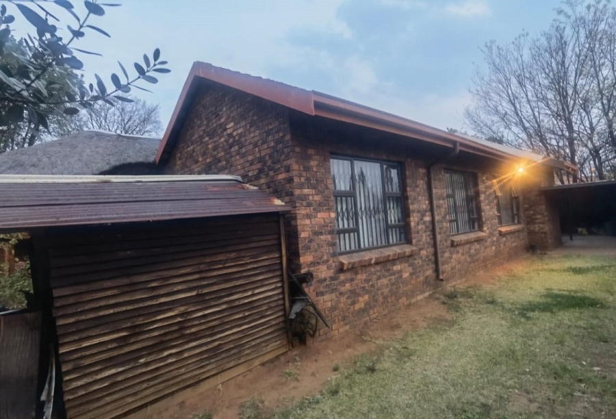 3 Bedroom Property for Sale in Crystal Park Gauteng