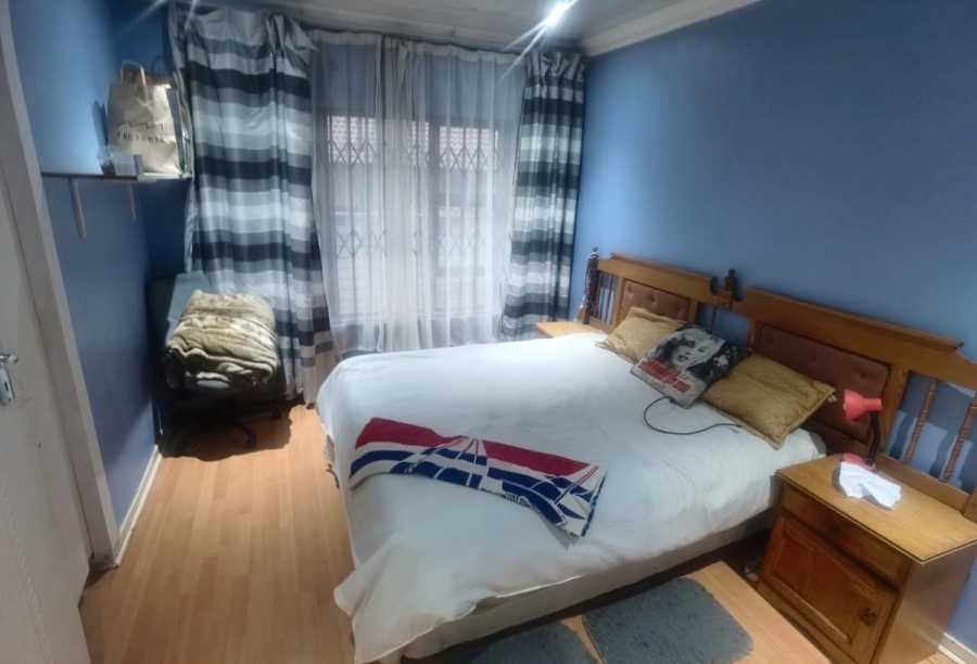 3 Bedroom Property for Sale in Crystal Park Gauteng