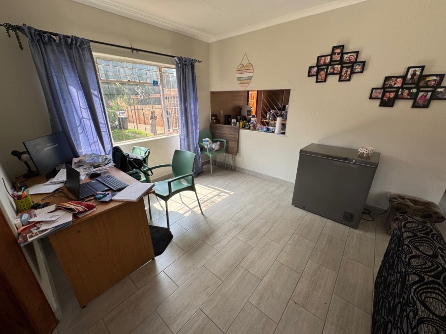 2 Bedroom Property for Sale in Birchleigh Gauteng