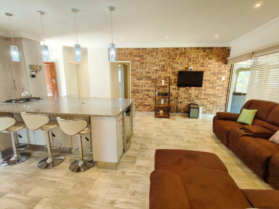 4 Bedroom Property for Sale in Vaal Marina Gauteng