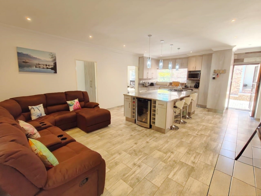 4 Bedroom Property for Sale in Vaal Marina Gauteng