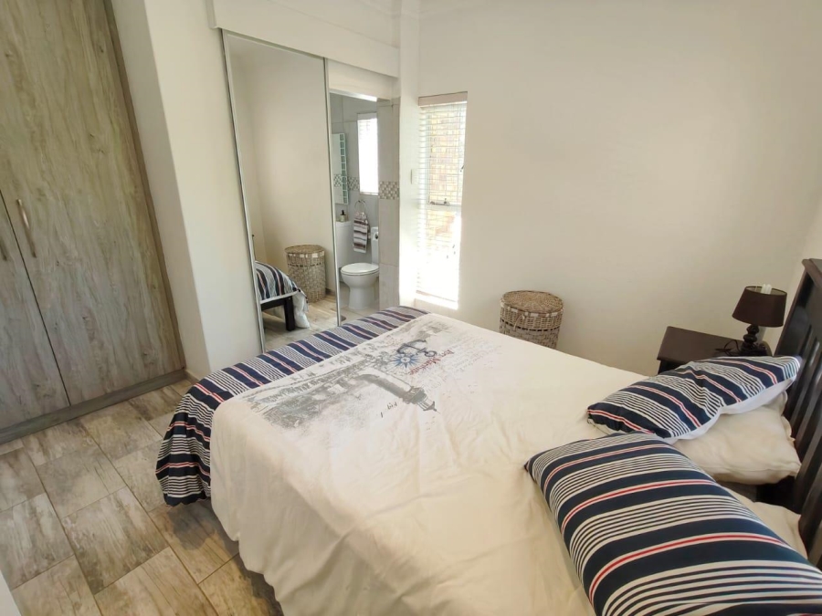 4 Bedroom Property for Sale in Vaal Marina Gauteng