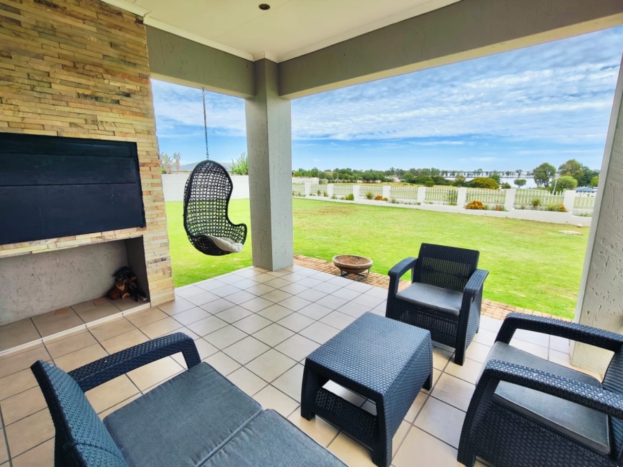 4 Bedroom Property for Sale in Vaal Marina Gauteng