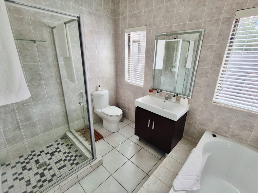 4 Bedroom Property for Sale in Vaal Marina Gauteng