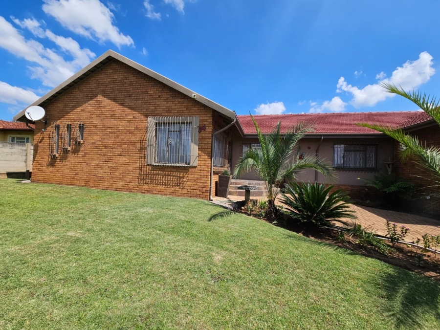 3 Bedroom Property for Sale in Visagie Park Gauteng