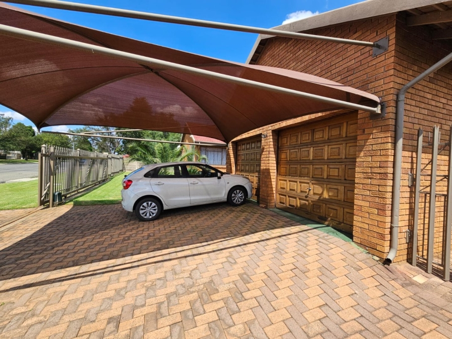 3 Bedroom Property for Sale in Visagie Park Gauteng