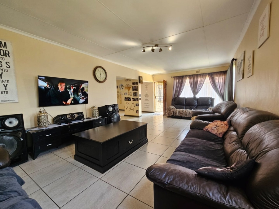 3 Bedroom Property for Sale in Visagie Park Gauteng