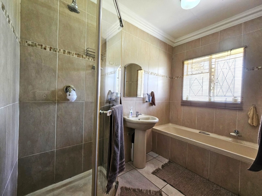 3 Bedroom Property for Sale in Visagie Park Gauteng
