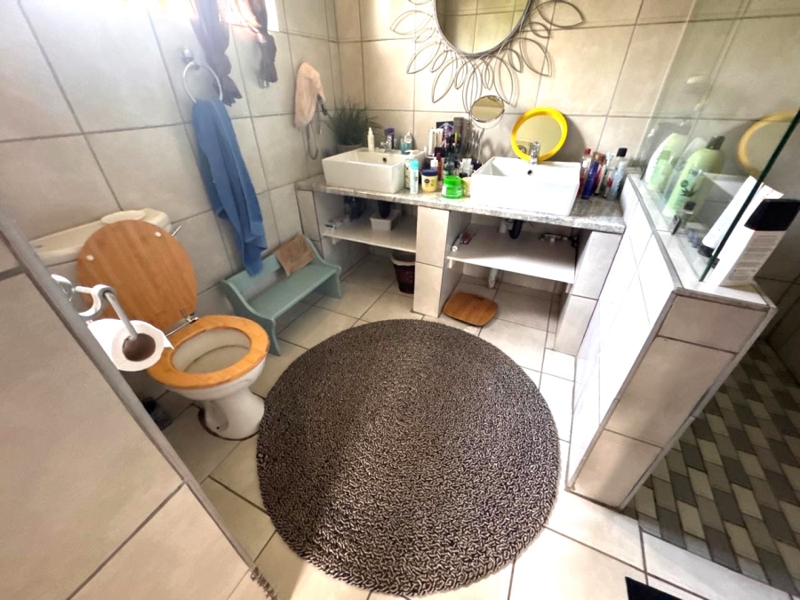 4 Bedroom Property for Sale in Raslouw Gauteng