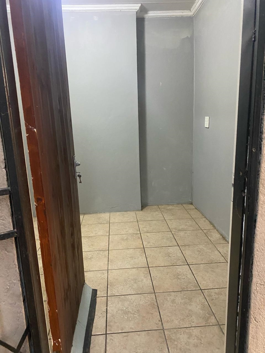 11 Bedroom Property for Sale in Ga-Rankuwa Unit 6 Gauteng