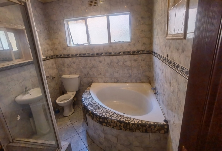 3 Bedroom Property for Sale in Actonville Gauteng