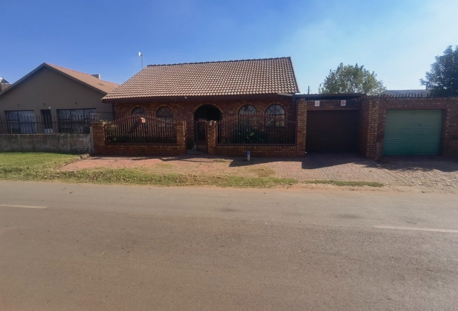3 Bedroom Property for Sale in Actonville Gauteng