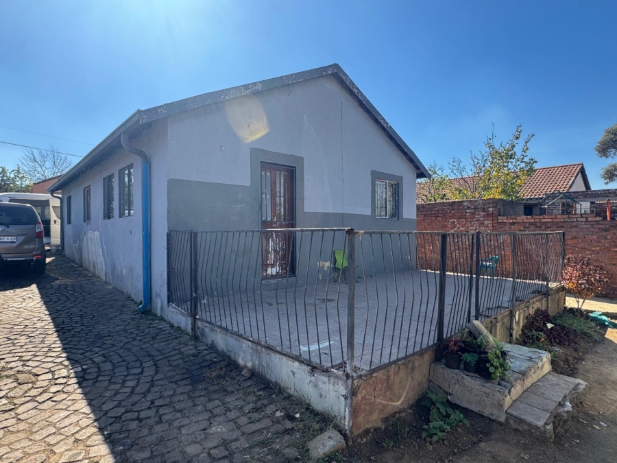 3 Bedroom Property for Sale in Lotus Gardens Gauteng