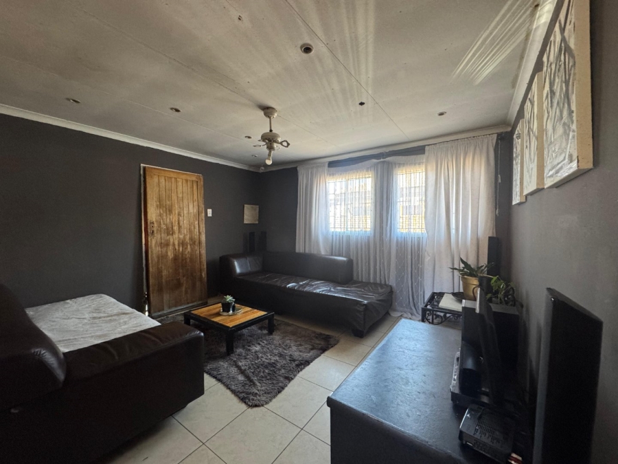 3 Bedroom Property for Sale in Lotus Gardens Gauteng