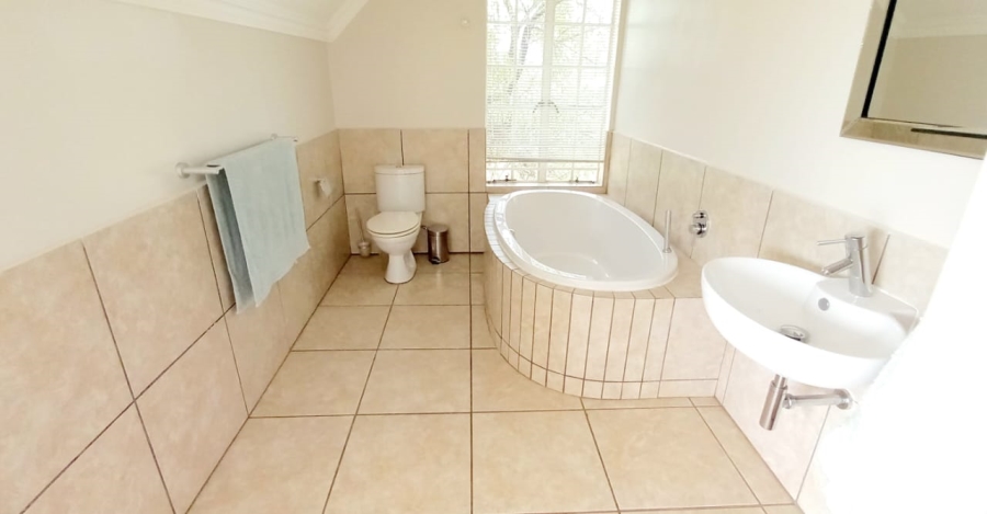 5 Bedroom Property for Sale in Vaal Marina Gauteng