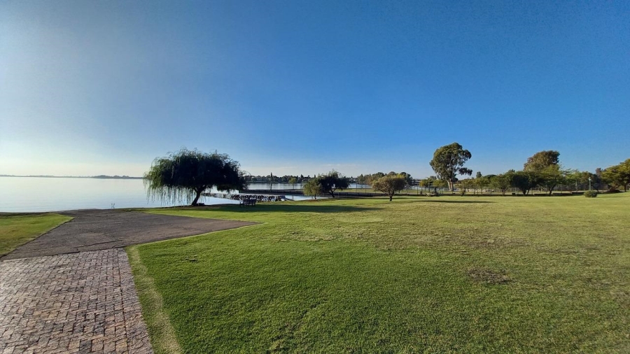 5 Bedroom Property for Sale in Vaal Marina Gauteng