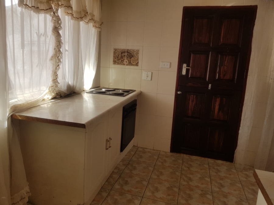 To Let 2 Bedroom Property for Rent in Klipspruit Gauteng