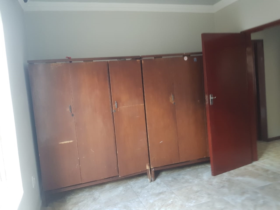 To Let 2 Bedroom Property for Rent in Klipspruit Gauteng