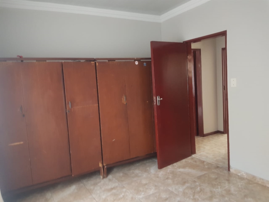 To Let 2 Bedroom Property for Rent in Klipspruit Gauteng