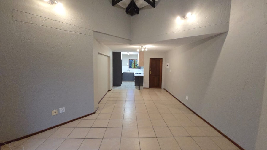 To Let 2 Bedroom Property for Rent in Glenvista Gauteng
