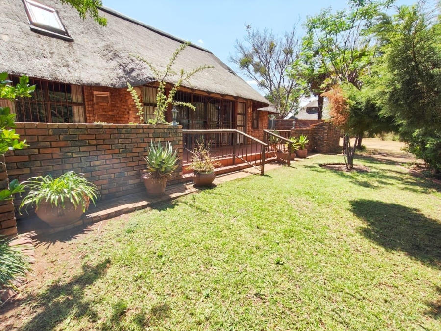 5 Bedroom Property for Sale in Vaal Marina Gauteng