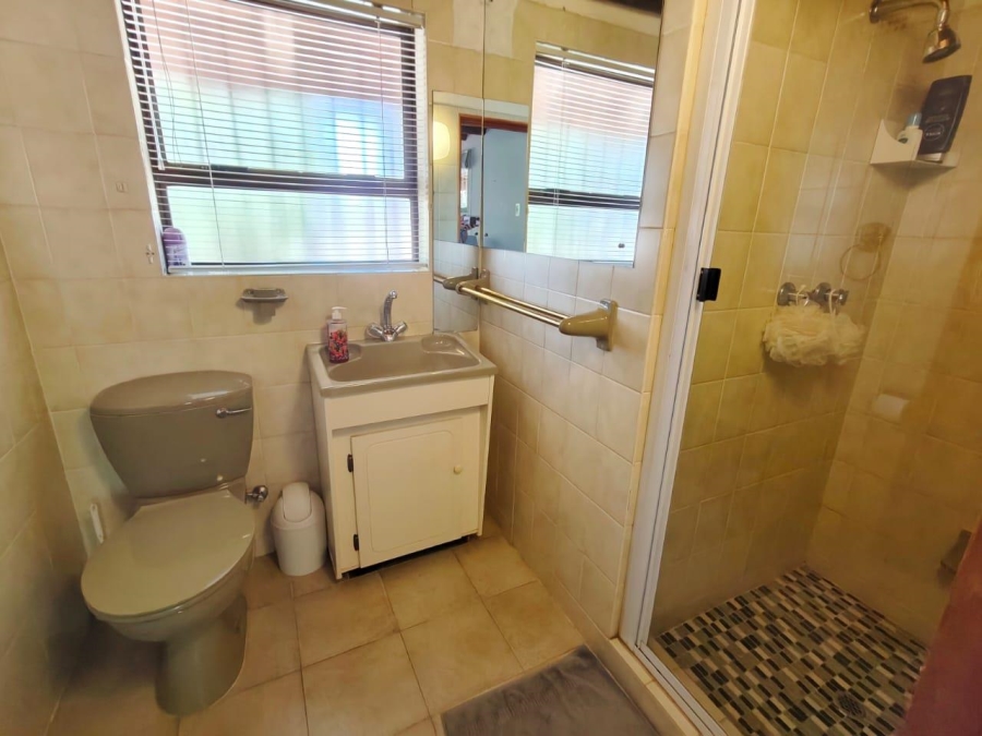 5 Bedroom Property for Sale in Vaal Marina Gauteng