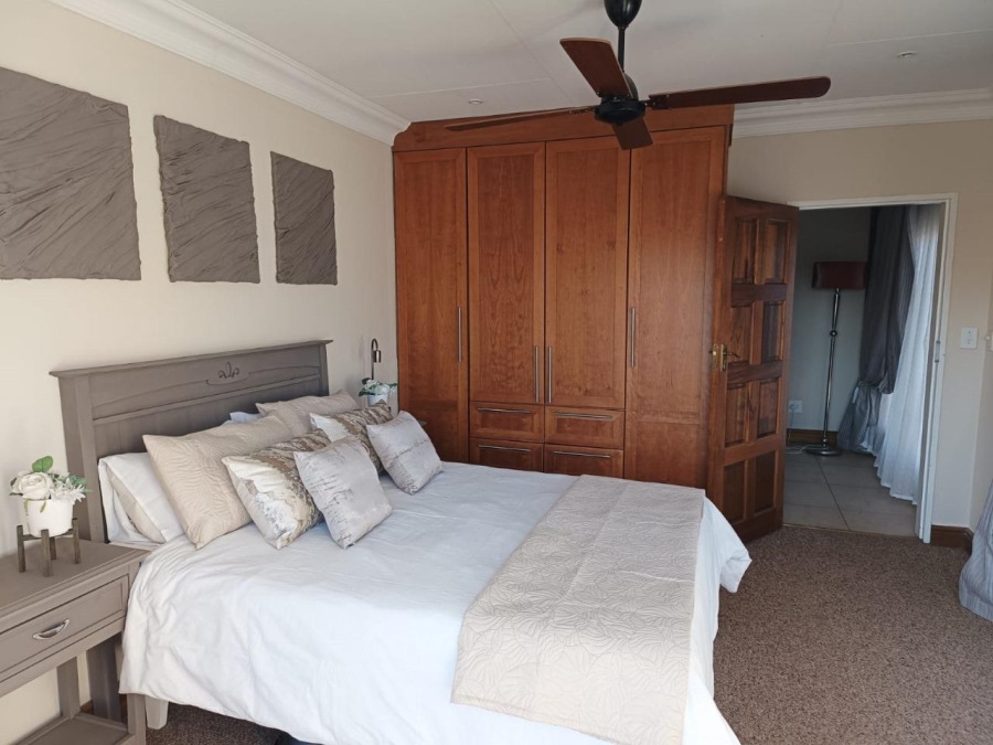 5 Bedroom Property for Sale in Vaal Marina Gauteng