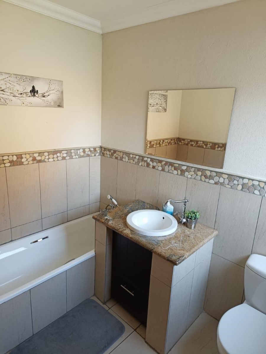 5 Bedroom Property for Sale in Vaal Marina Gauteng