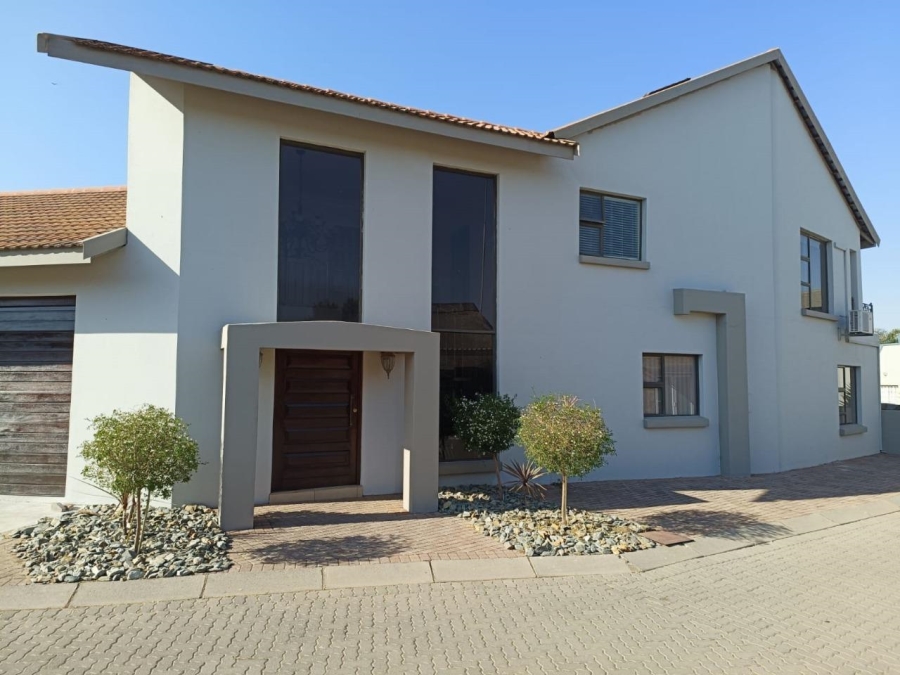 5 Bedroom Property for Sale in Vaal Marina Gauteng