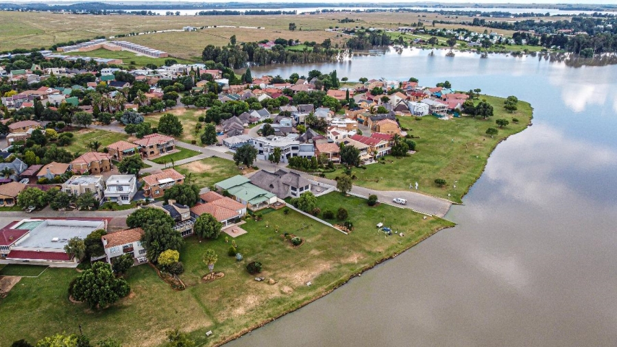 5 Bedroom Property for Sale in Vaal Marina Gauteng