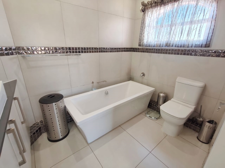 3 Bedroom Property for Sale in Vaal Marina Gauteng