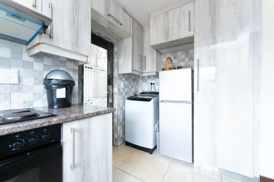 To Let 3 Bedroom Property for Rent in Protea Glen Gauteng